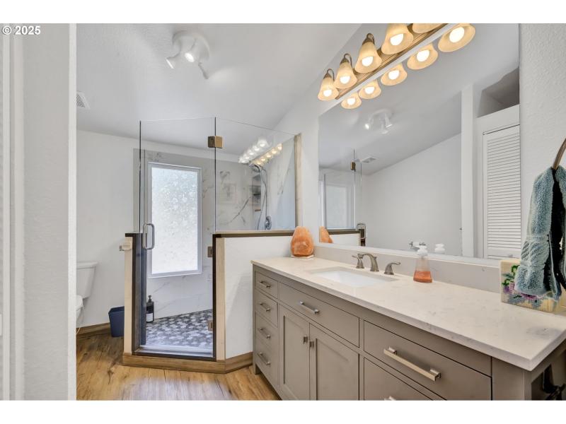 Bathroom, Attached