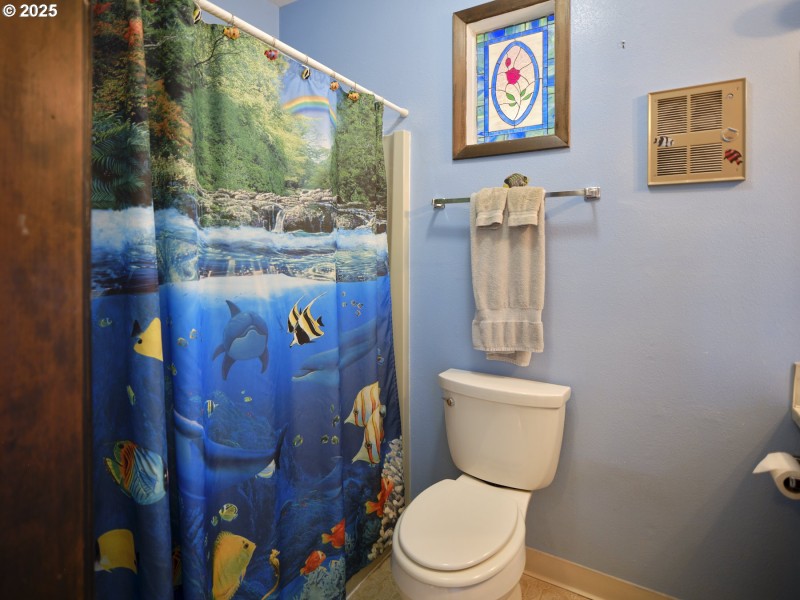 Bathroom, Attached