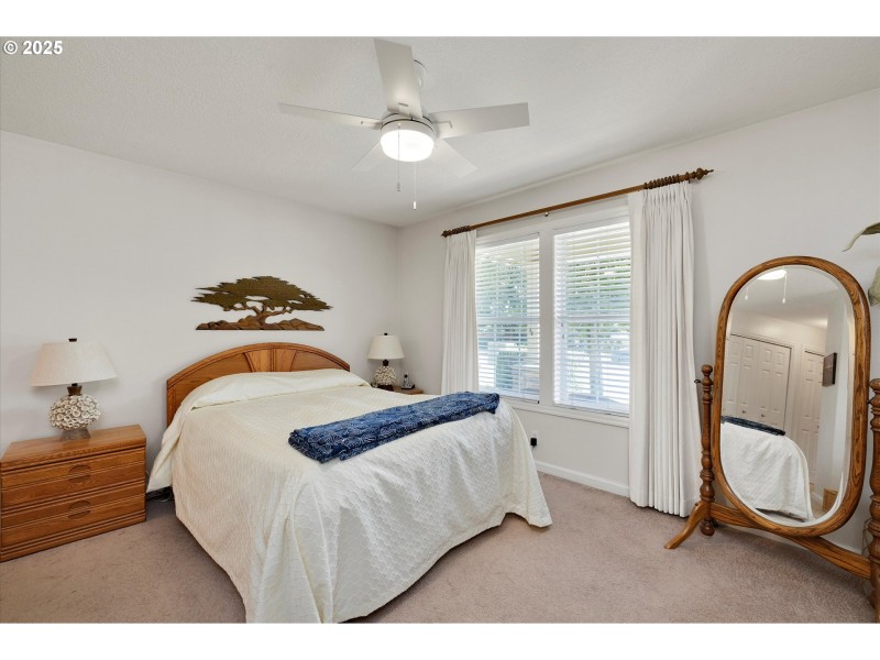 Bedroom, Primary