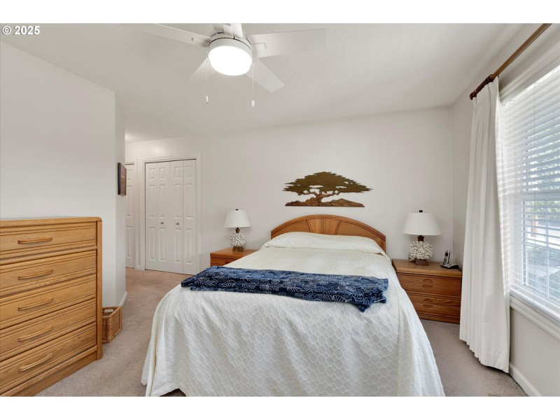 Bedroom, Primary