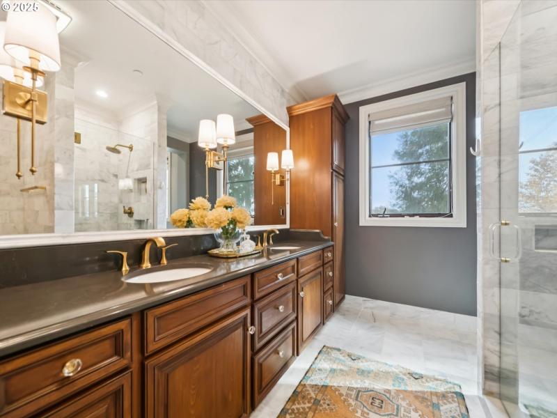 Owner's Suite Bathroom