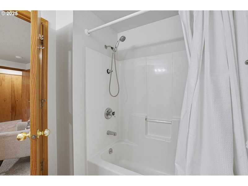 Bathroom, Attached
