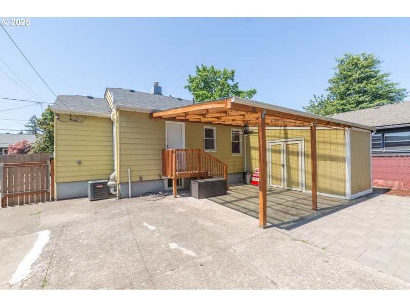Shed