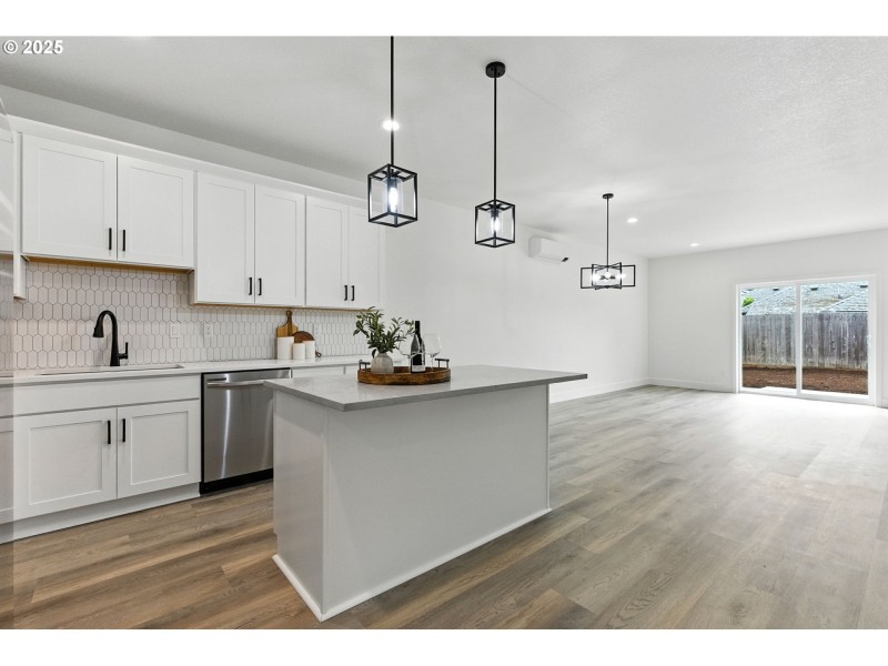 Kitchen/Living Room
