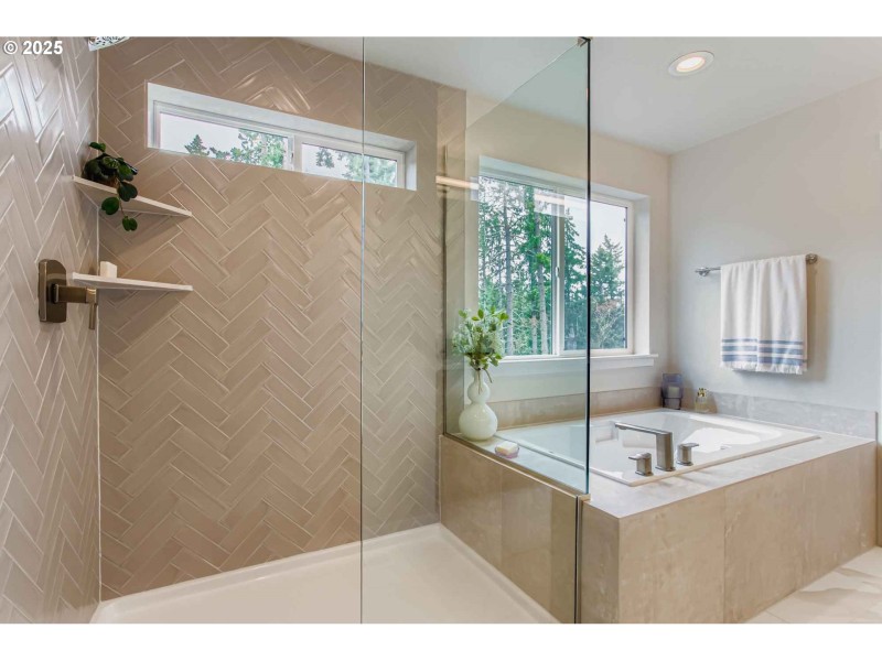 Bedroom, Owner's Suite