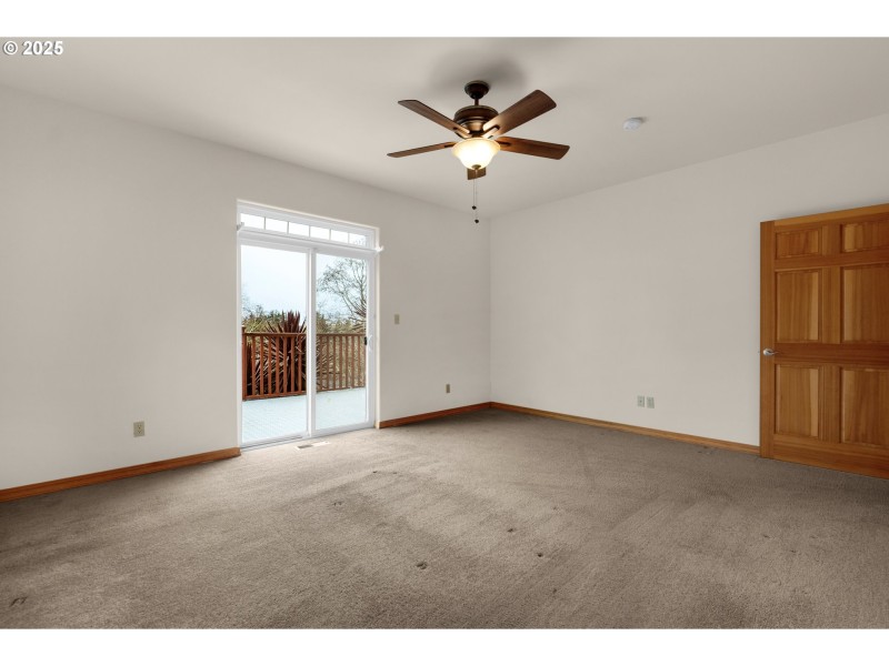 Bedroom, Primary