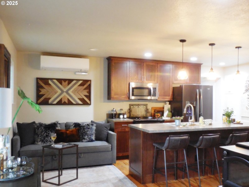 Kitchen/Living Room