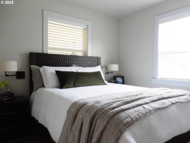 Bedroom, Primary