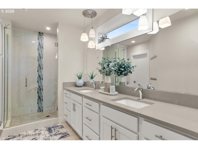 Owner's Suite Bathroom