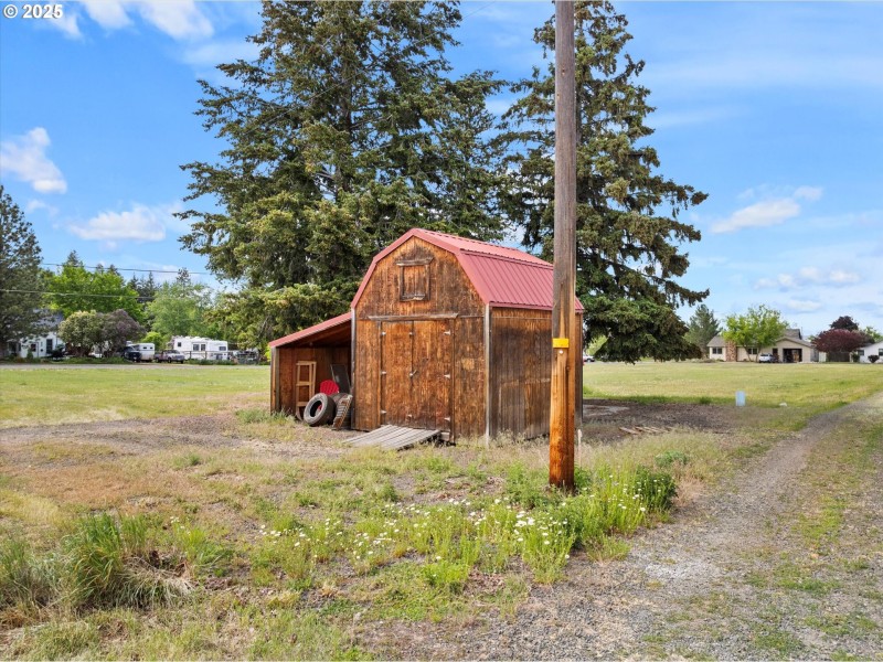 Shed