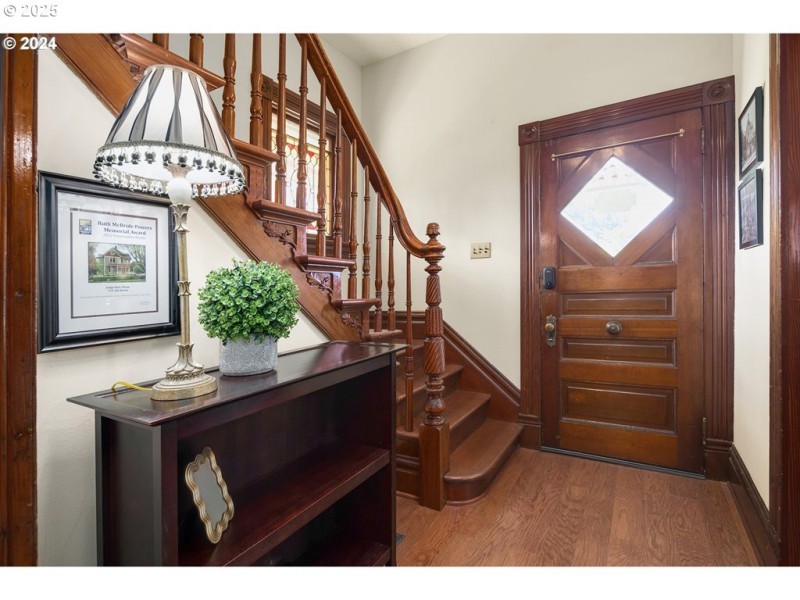 Entrance/Foyer