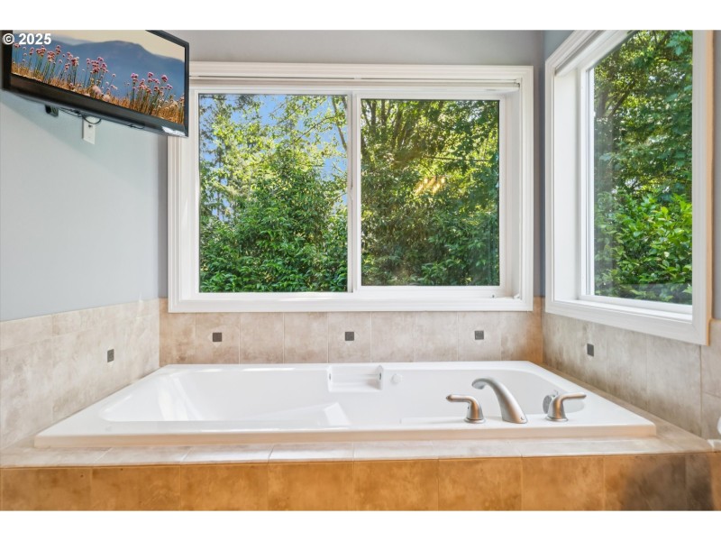 Bathroom, Attached
