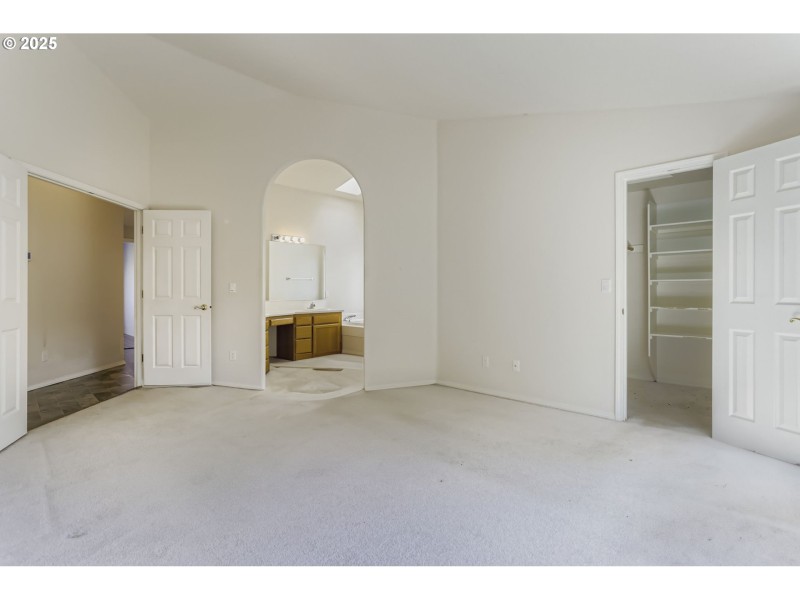 Bedroom, Primary