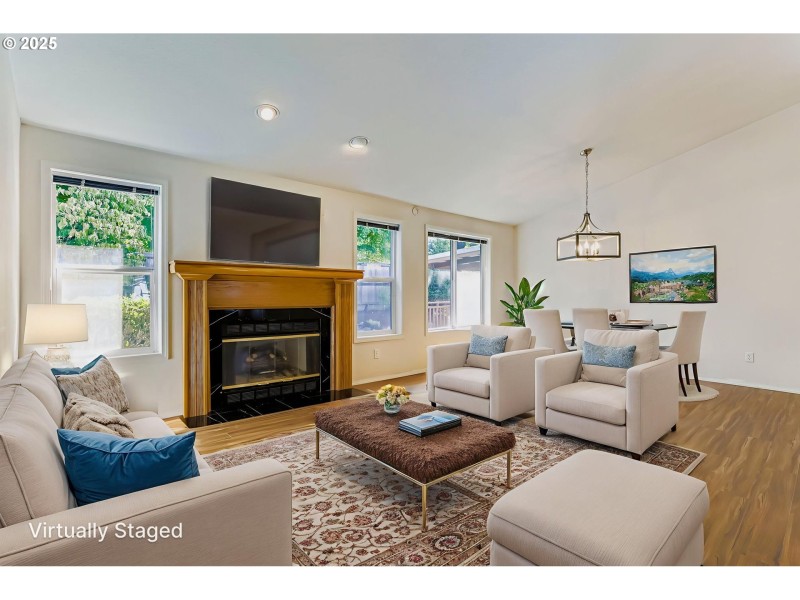 Living Room/Dining Room