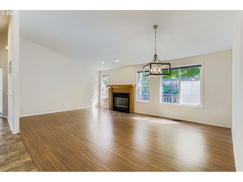 Living Room/Dining Room