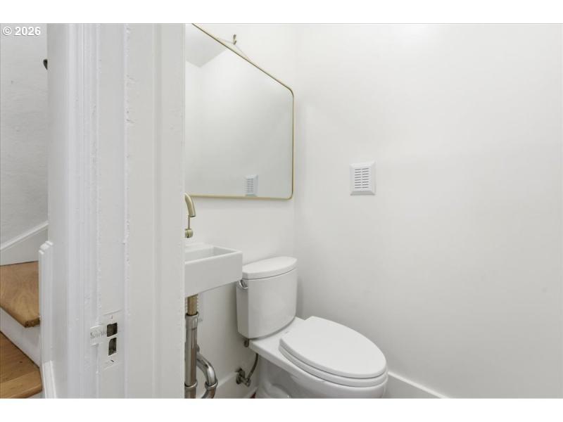 Bathroom, Continental