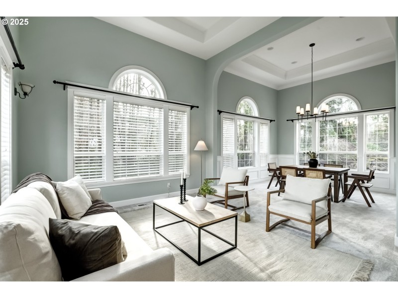 Living Room/Dining Room