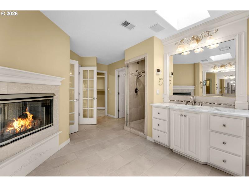 Owner's Suite Bathroom