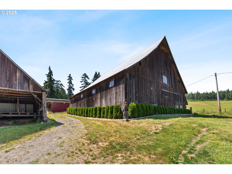 Barn
