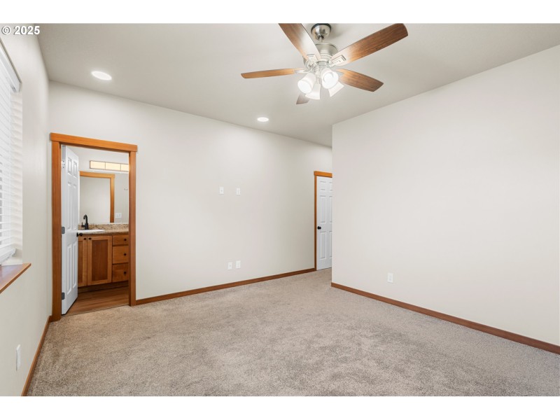 Bedroom, Owner's Suite