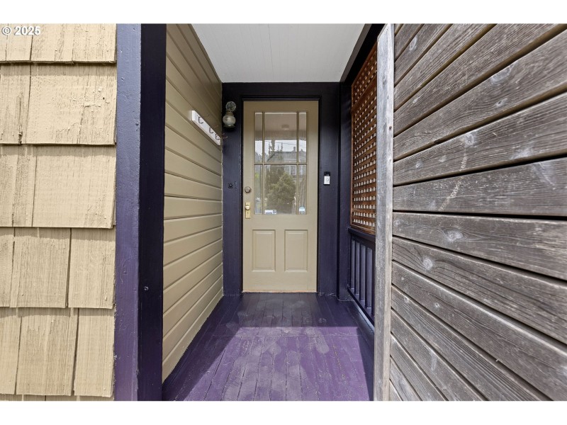 Entrance/Foyer