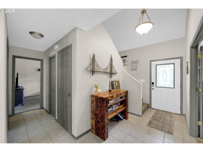 Entrance/Foyer