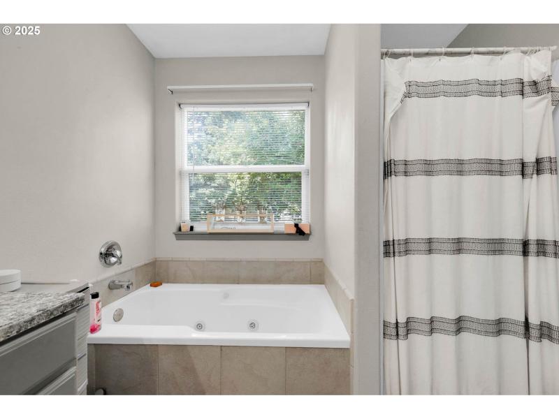 Bathroom, Attached