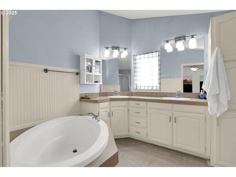 Bathroom, Attached