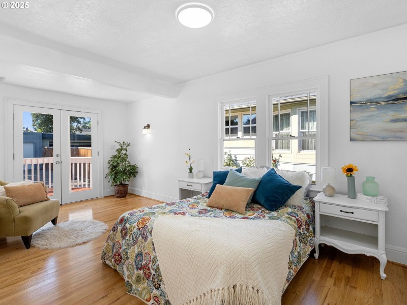 Bedroom, Primary