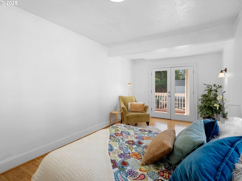 Bedroom, Primary