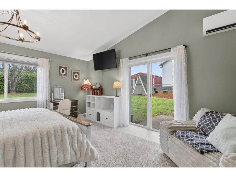 Owner's Suite Bedroom