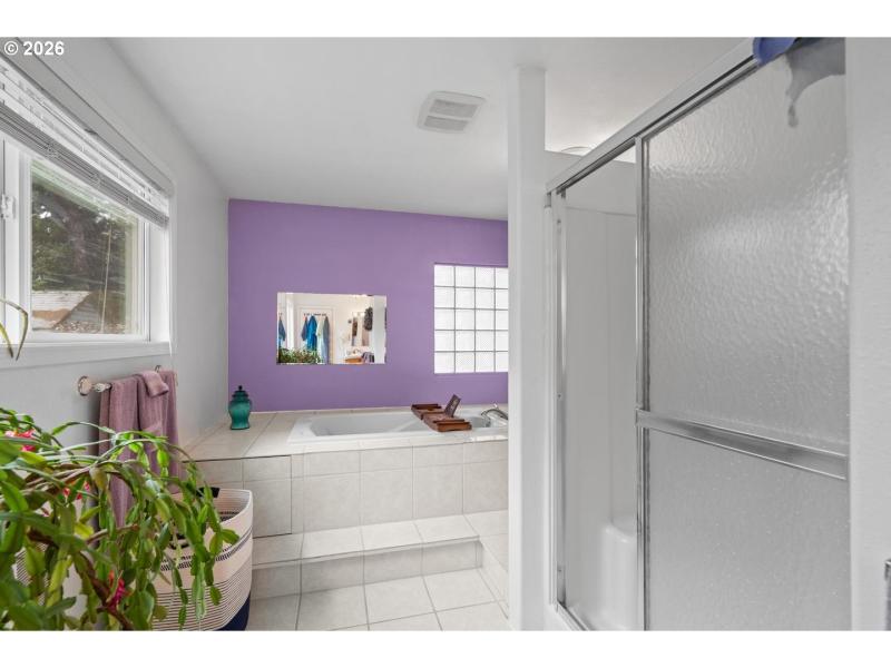 Owner's Suite Bathroom