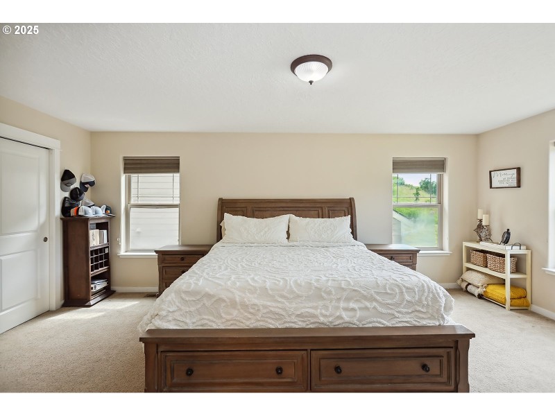 Bedroom, Primary
