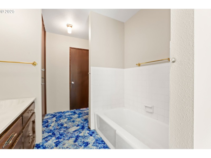 Bathroom, Attached