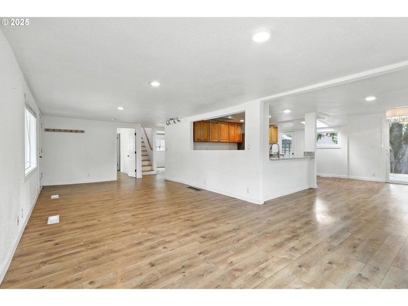 Living Room/Dining Room