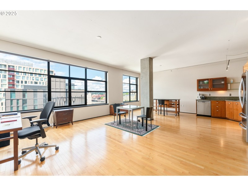 Living Room/Dining Room