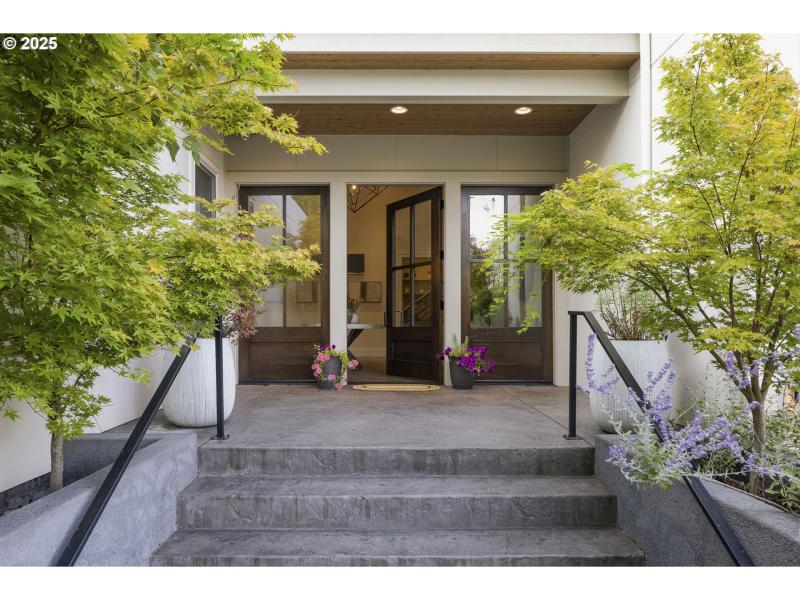 Entrance/Foyer