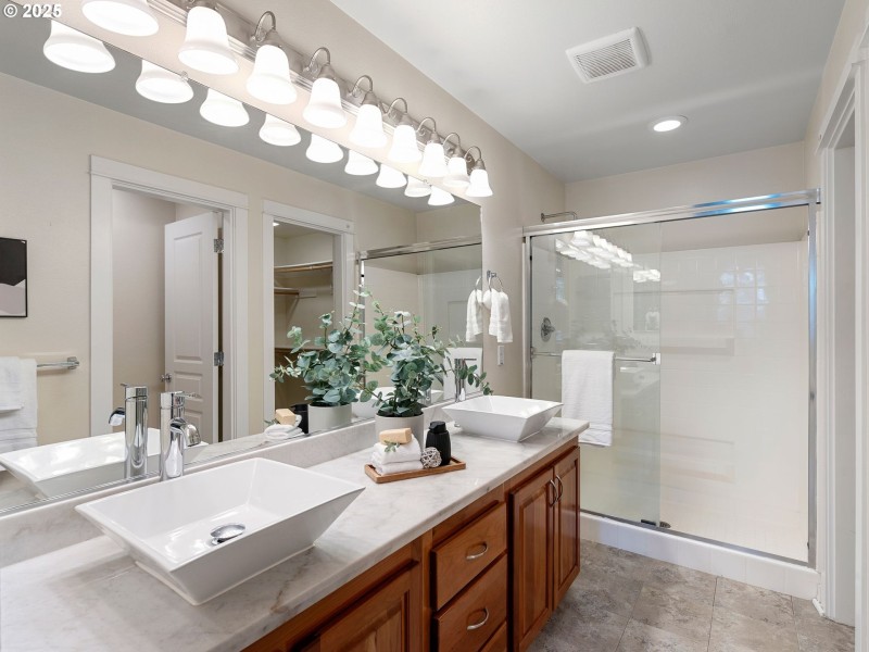 Owner's Suite Bathroom