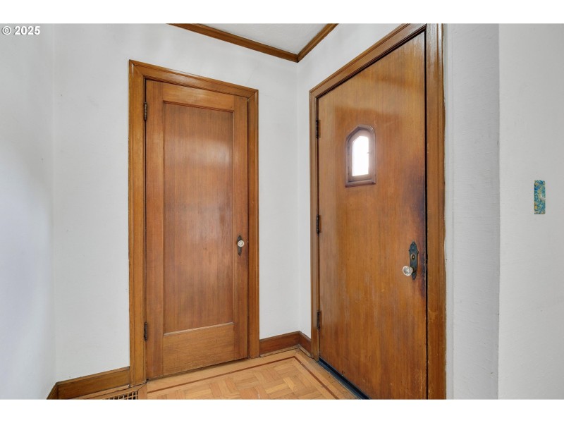 Entrance/Foyer