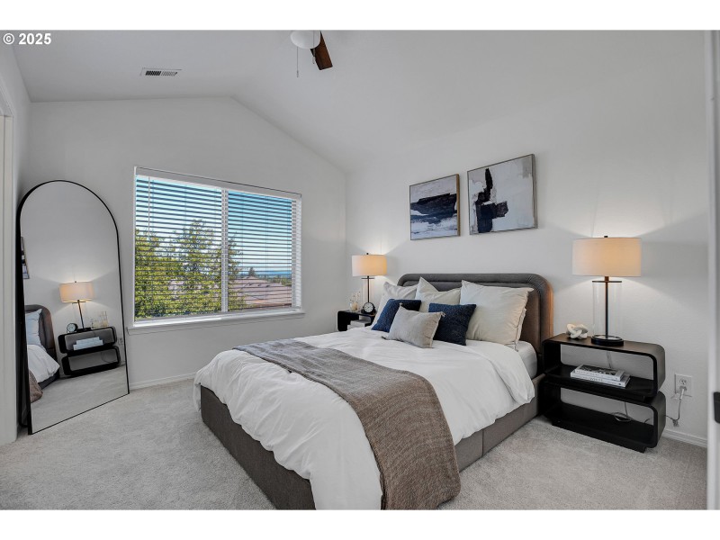 Bedroom, Primary