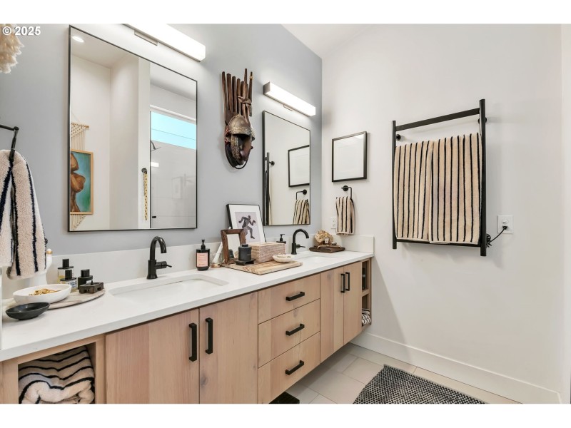 Owner's Suite Bathroom