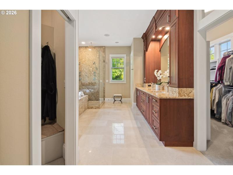 Owner's Suite Bathroom