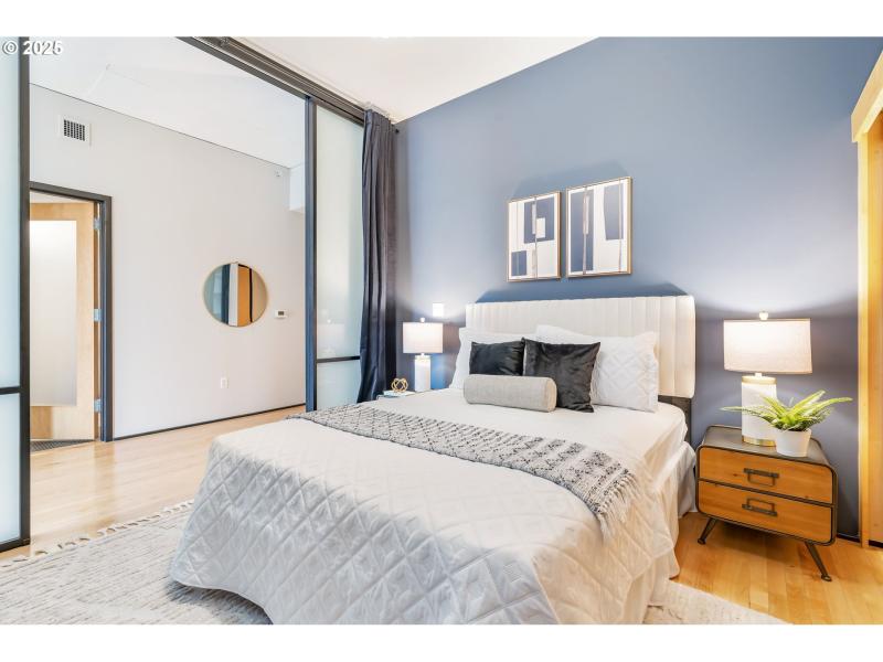 Bedroom, Primary