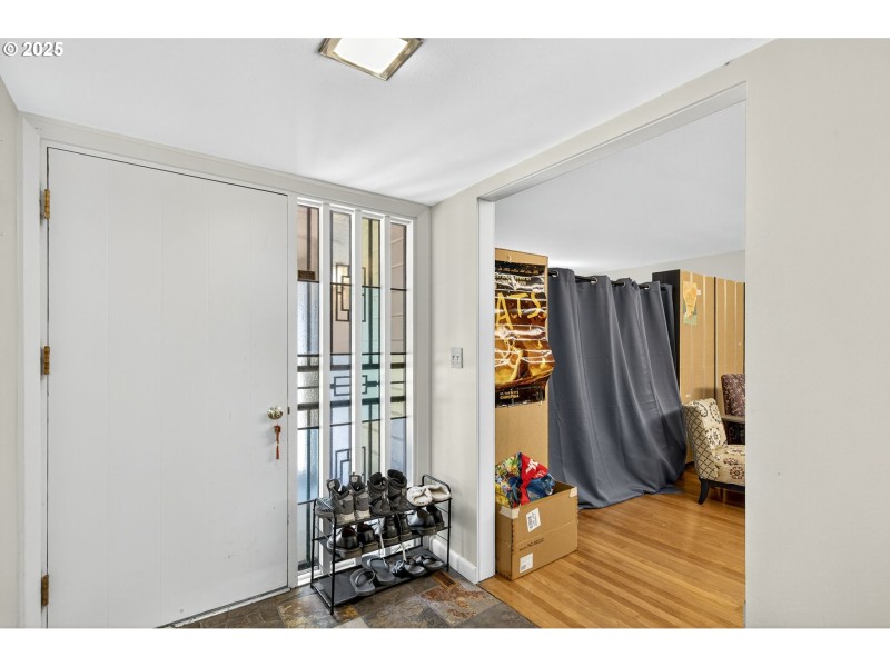 Entrance/Foyer