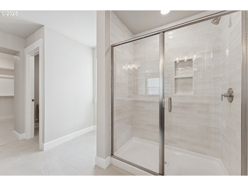 Owner's Suite Bathroom