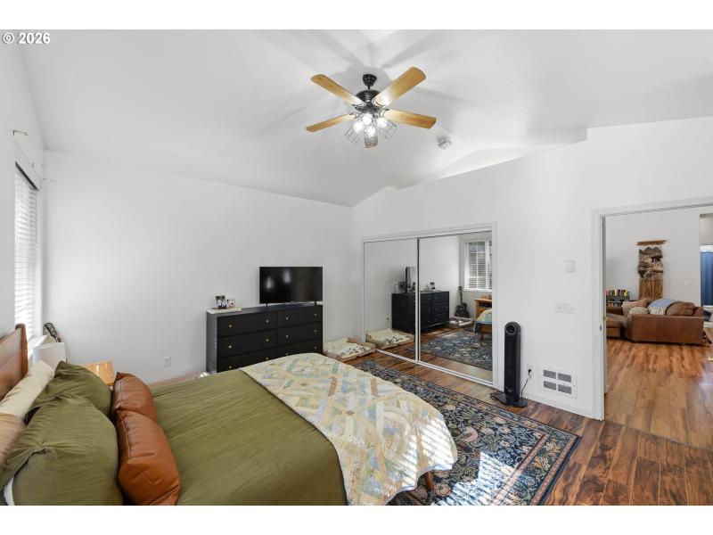 Bedroom, Owner's Suite