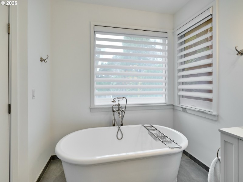 Owner's Suite Bathroom