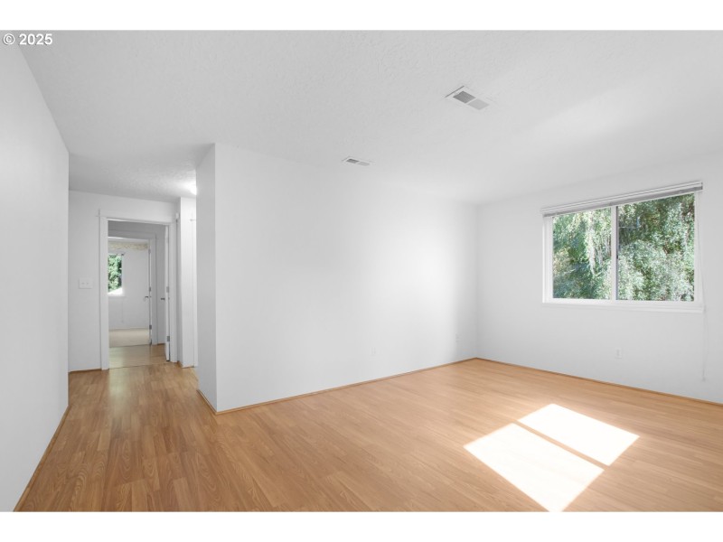 Bedroom, Primary