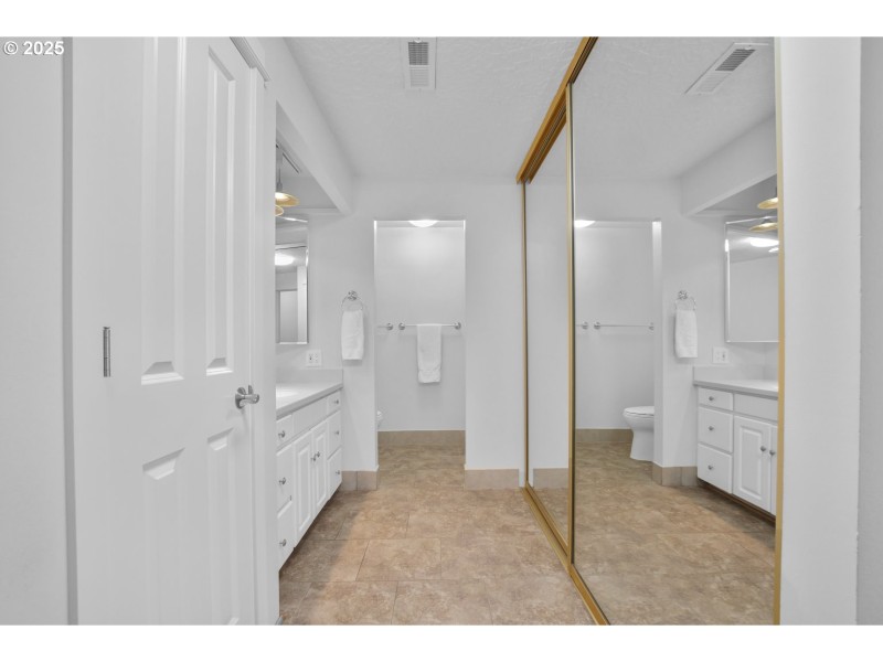 Bathroom, Attached