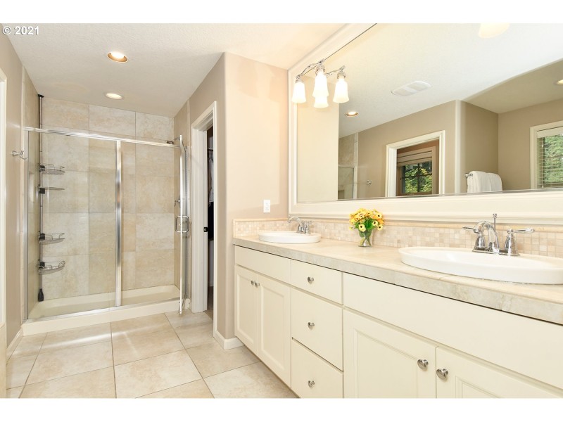 Bathroom, Attached